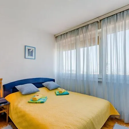 Apartment Ecija St